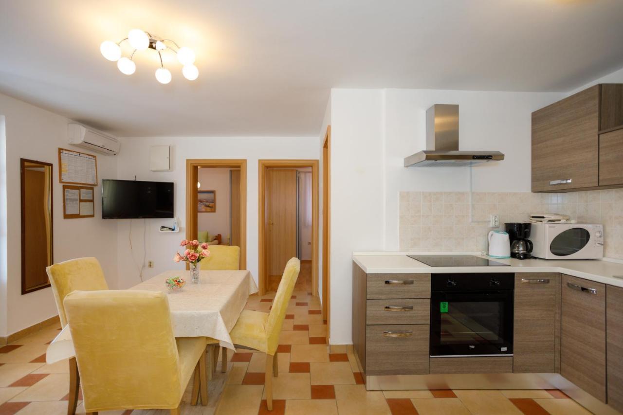 Apartmani Bakran Đảo Krk Ngoại thất bức ảnh