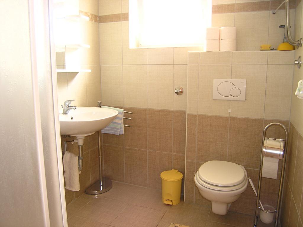 Apartmani Bakran Đảo Krk Ngoại thất bức ảnh